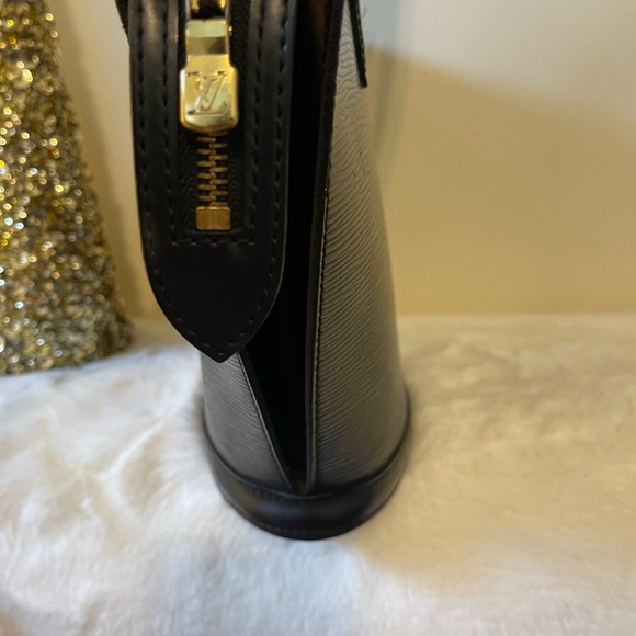 Louis Vuitton EPI Saint Jacques PM - Picture 7 of 10